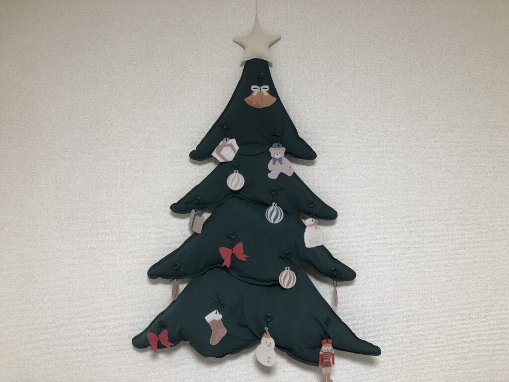 3COINS（スリーコインズ）の壁掛けクリスマスツリーのレビュー写真6