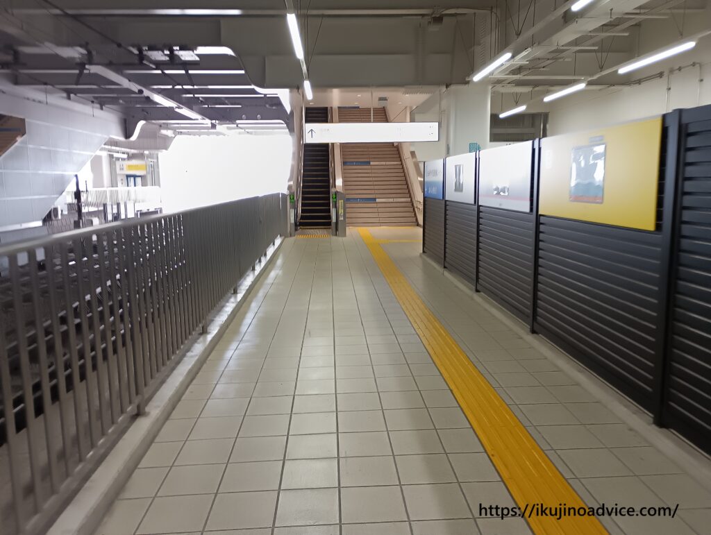 西武鉄道「所沢駅」電車が見えるスポットのレビュー写真１